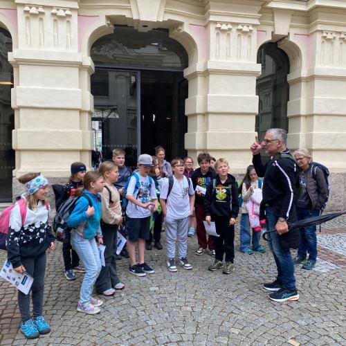 Vor der Georgskapelle